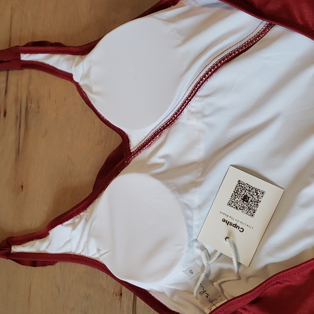 LADIES NWT CUPSHE RUFFLED ONE PIECE SWIMSUIT WITH TIE BELT SZ SMALL - Picture 9 of 15